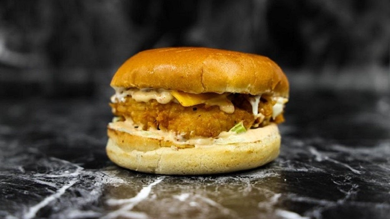 Chicken Mayo Delight Burger