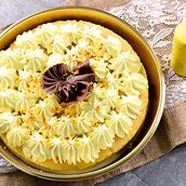 Cake with Saffron and Milk