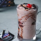 Snickers Shake