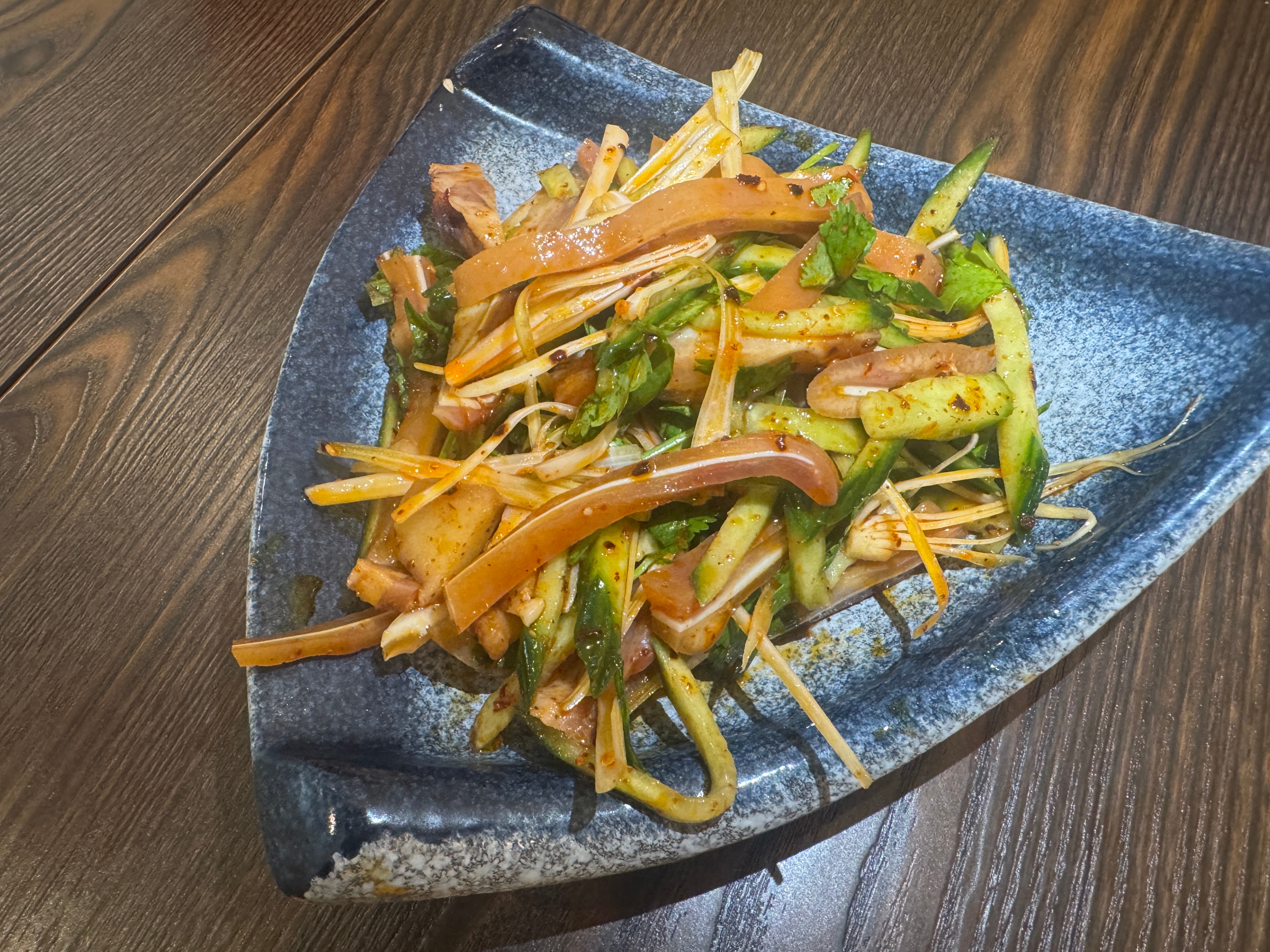 红油猪耳  shredded pigs ear with chilli oil sauce