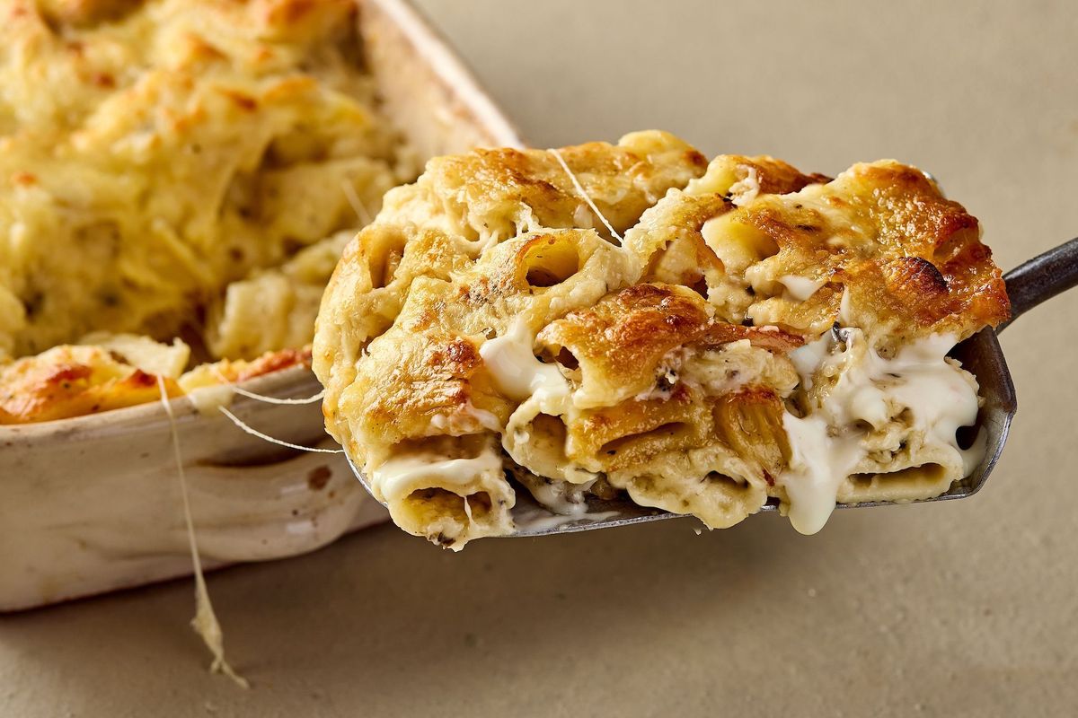 Black truffle mac and cheese