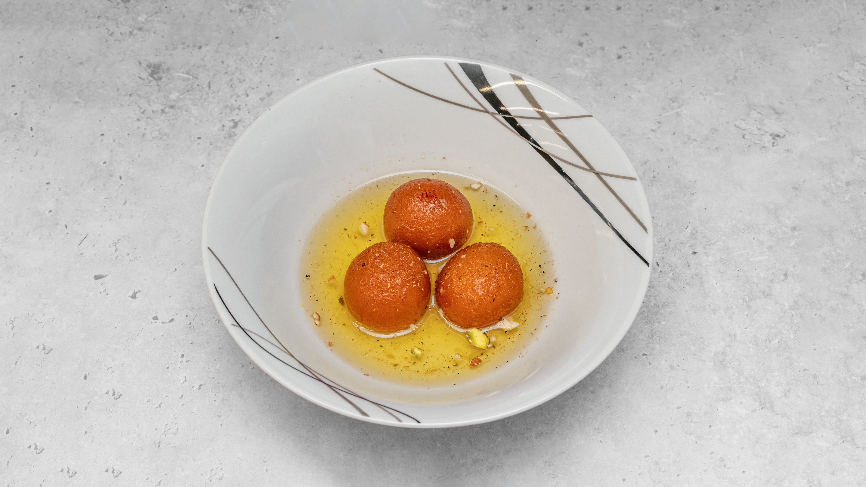 Gulab Jamun ( 3 pcs )