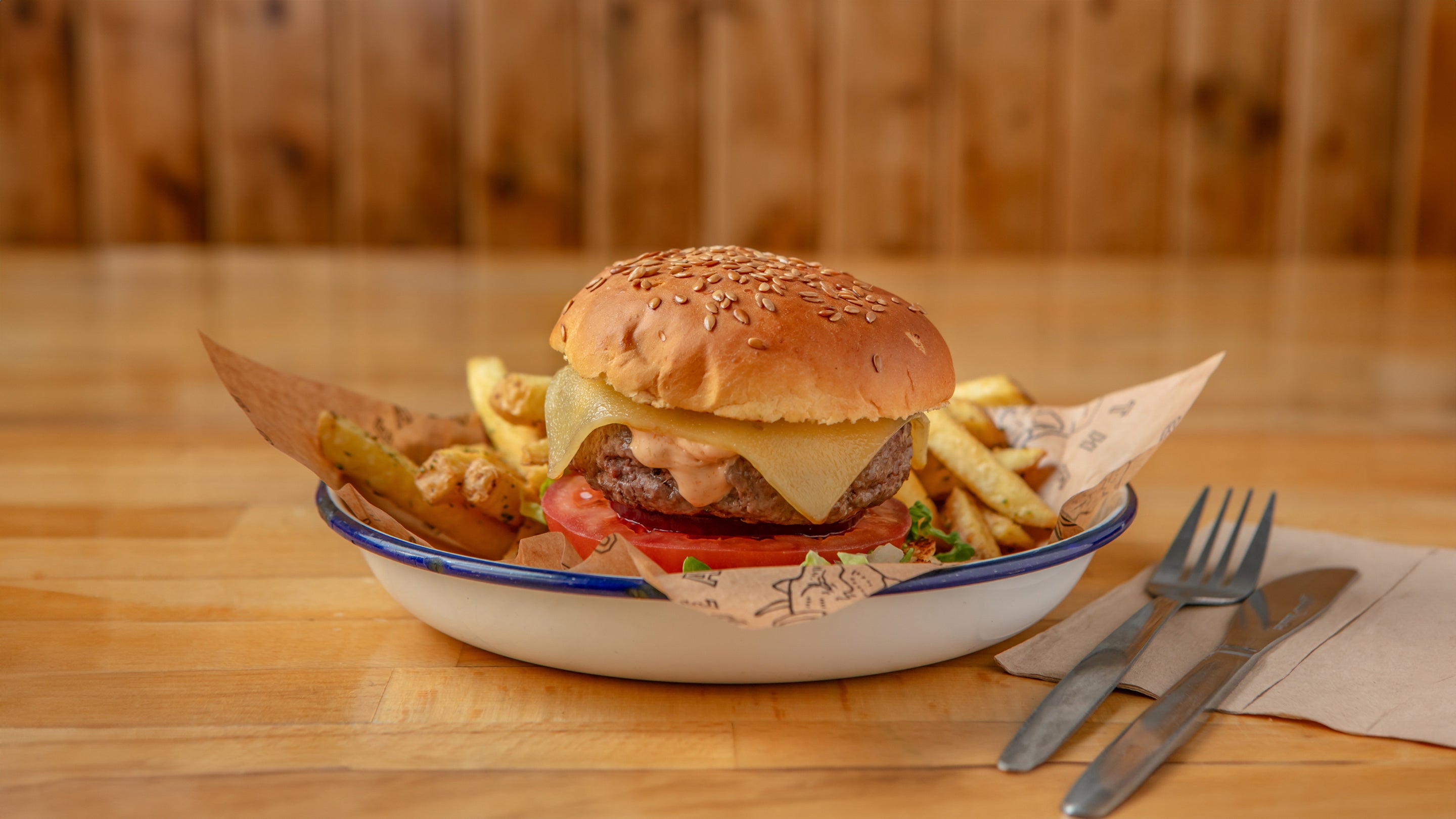 St. Peter's Burger (Cheeseburger)