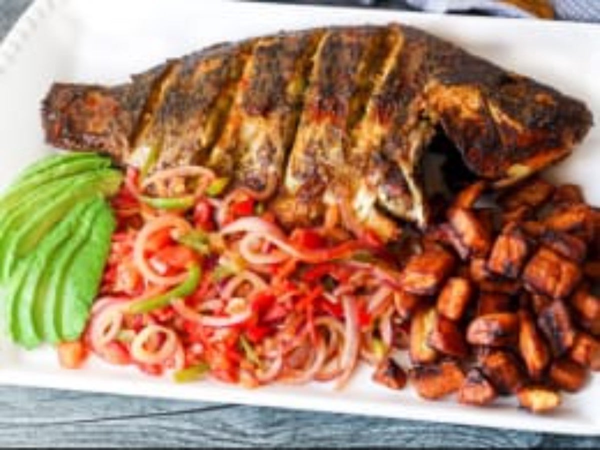 Small Grilled Fish with Plantain
