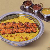 Shish Tawook With Rice And Special Spices Of The Yemeni Dish