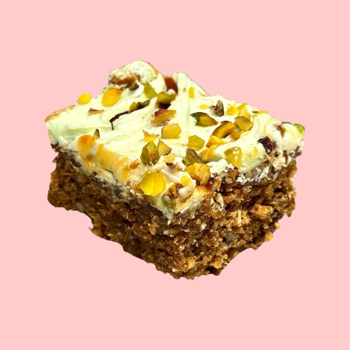 Pistachio carrot cake (VEGAN)