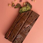Crunchy Pistachio Chocolate Bar