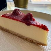Strawberry Cheese Cake Bites 