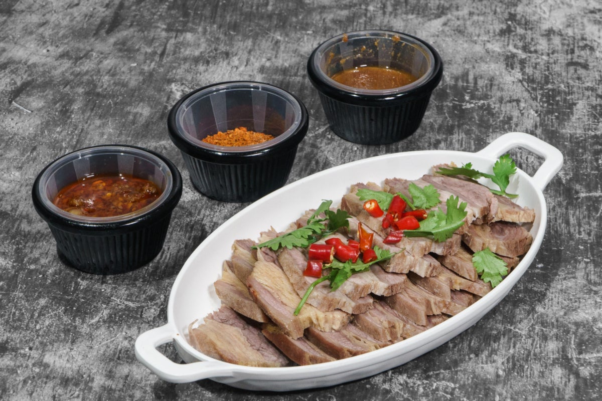 Beef Brisket in Clear Broth 港式白切牛腩