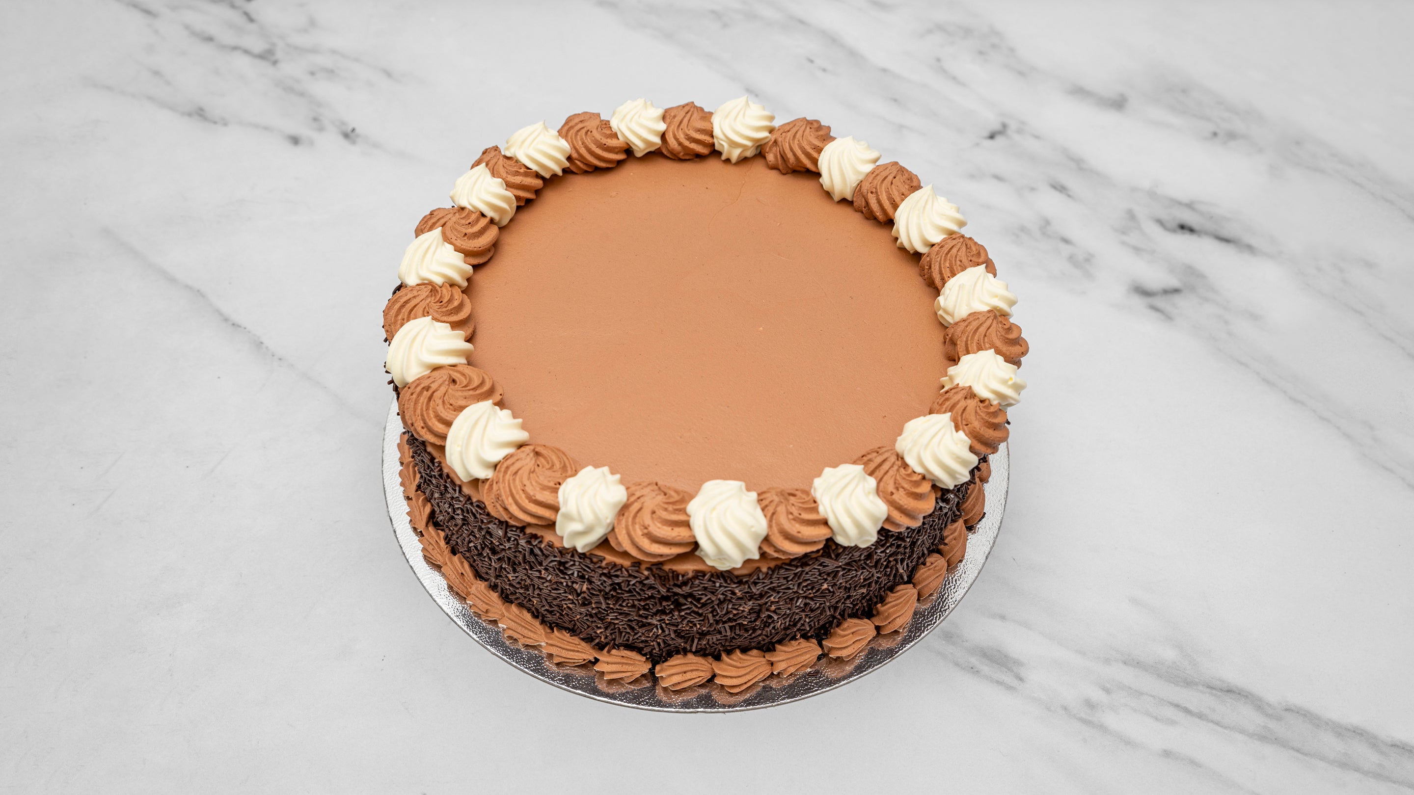 Chocolate 8" round  Cake Eggless