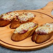 GARLIC BREAD