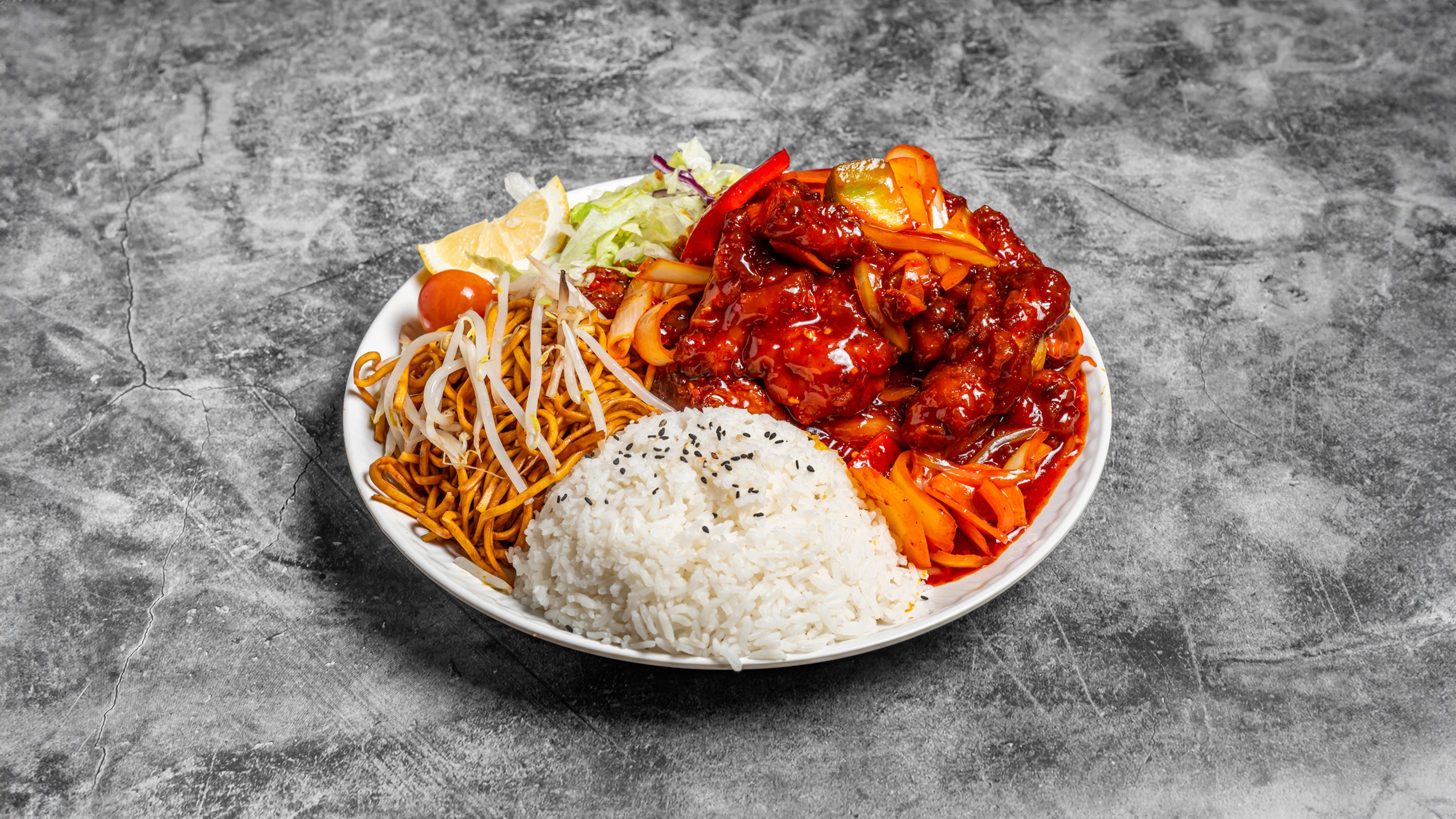 Sweet Chilli Fried Chicken with (Yellow Rice or Noodles)
