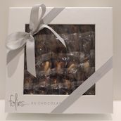 6X6 Pearl Box With Window With Assorted Stuffed Premium Dates