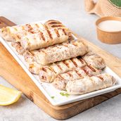 Musakhan Rolls Plate