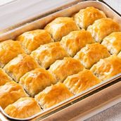 Square pistachio Baklava