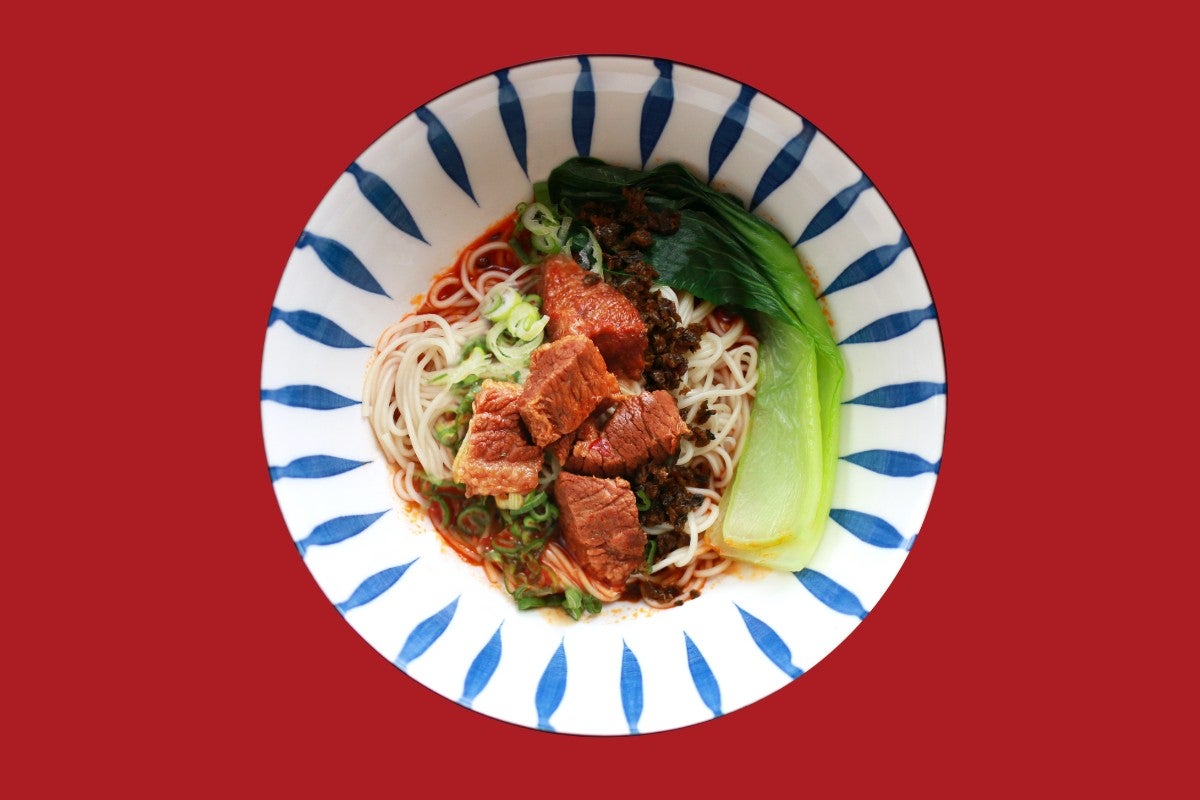 Beef Dan Dan Noodles 香辣牛腩担担面��
