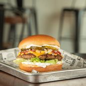 Classic Cheeseburger