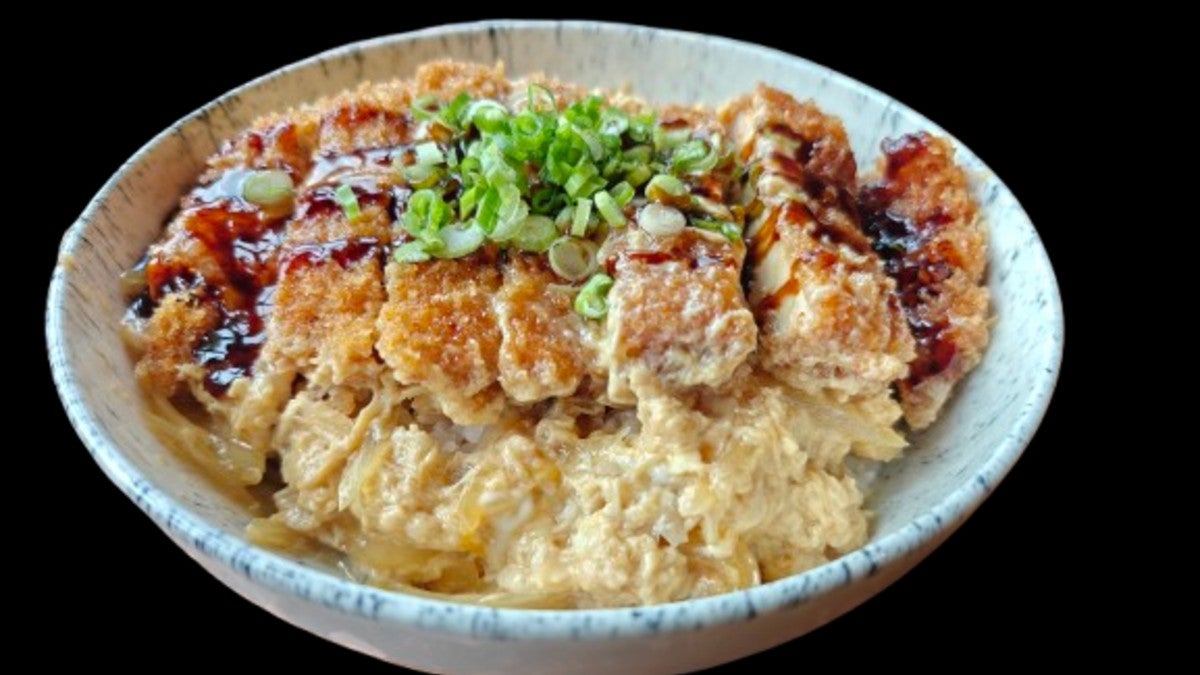Pork Cutlet Katsu Rice Bowl (with Scrambled Egg) 日式滑蛋吉列豬扒飯