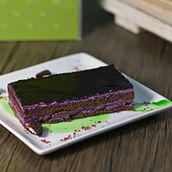 Blueberry Chocolate Cake