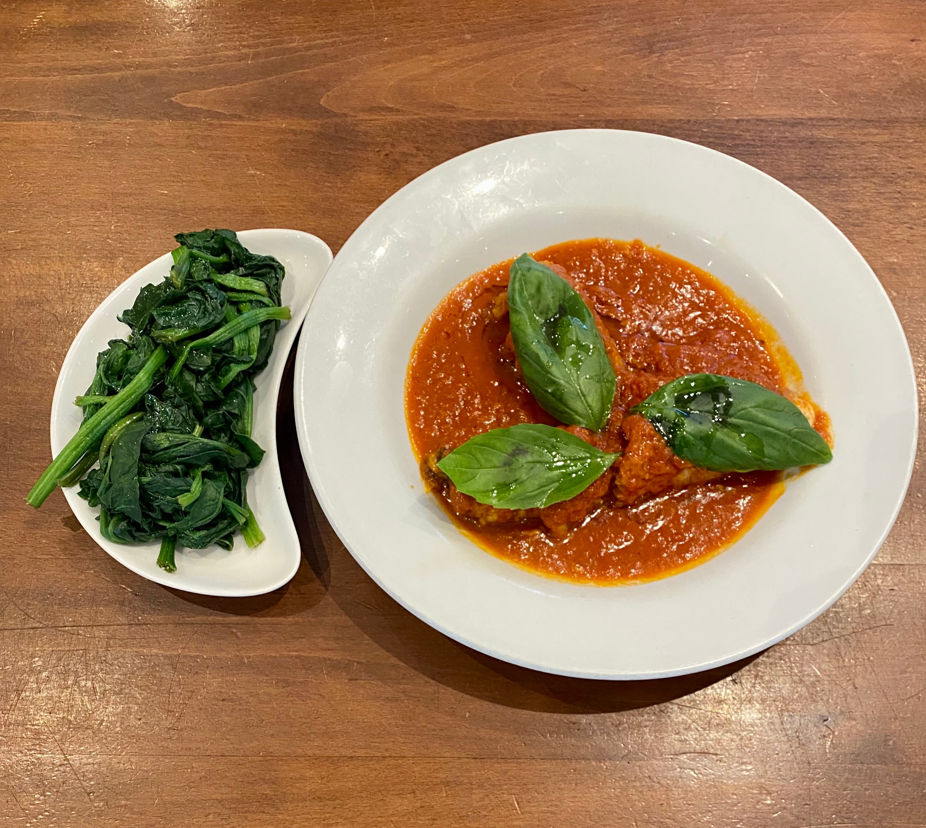 Involtini Di Vitello Ripieni Di Melanzane Alla Parmigiana  Con Spinaci Saltati