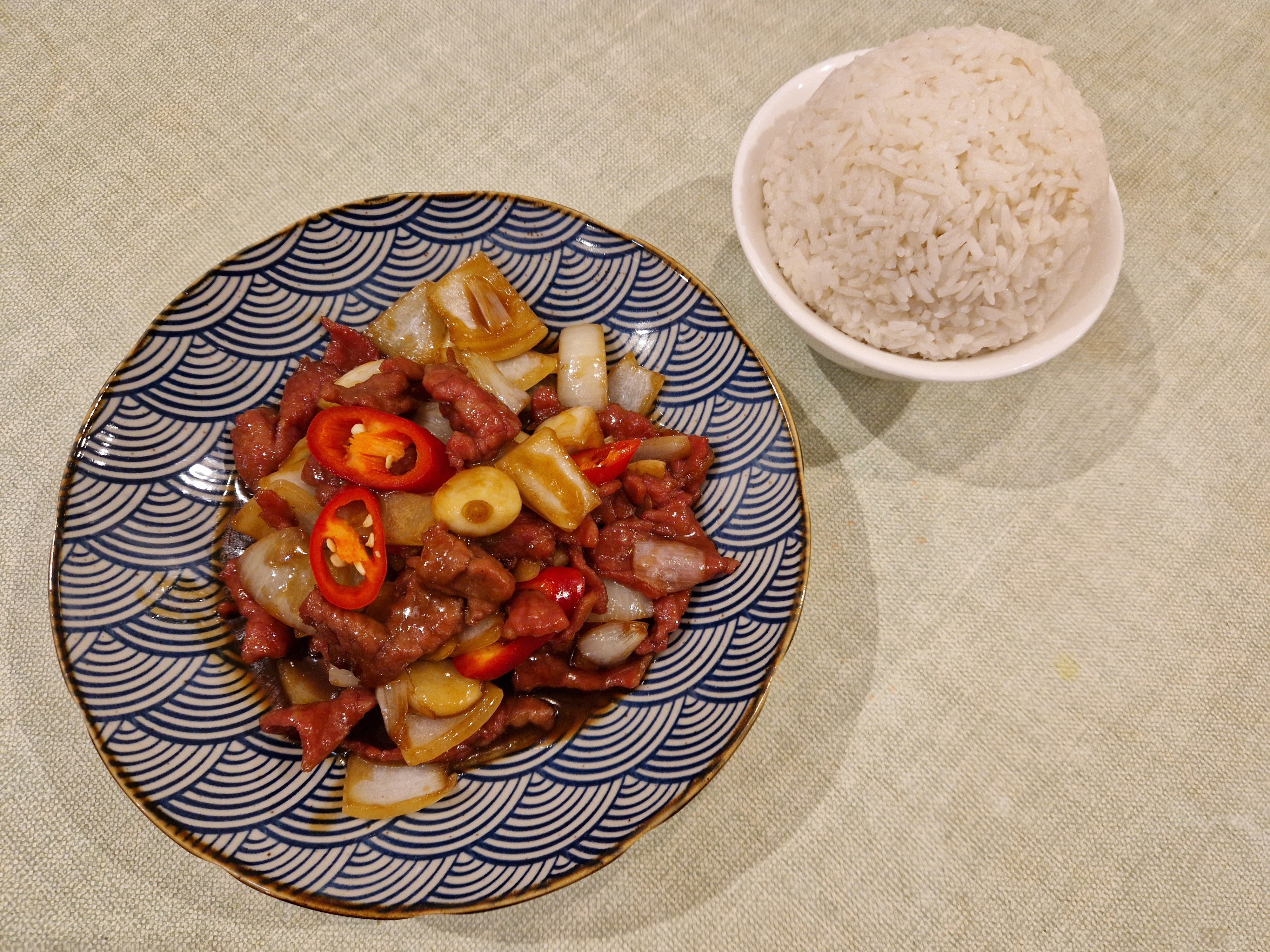 三杯牛柳盖饭 Three Cup Beef with Rice