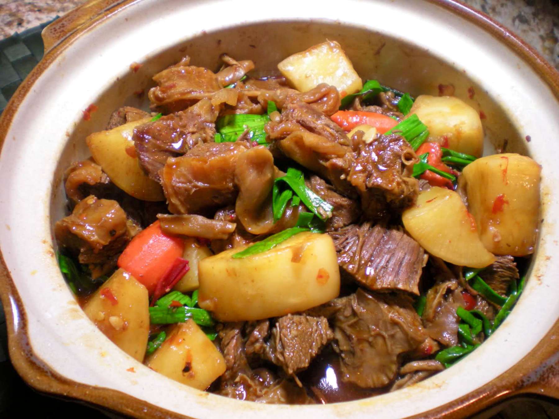 Braised Beef Brisket 牛腩煲