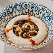 Hummus with Meat