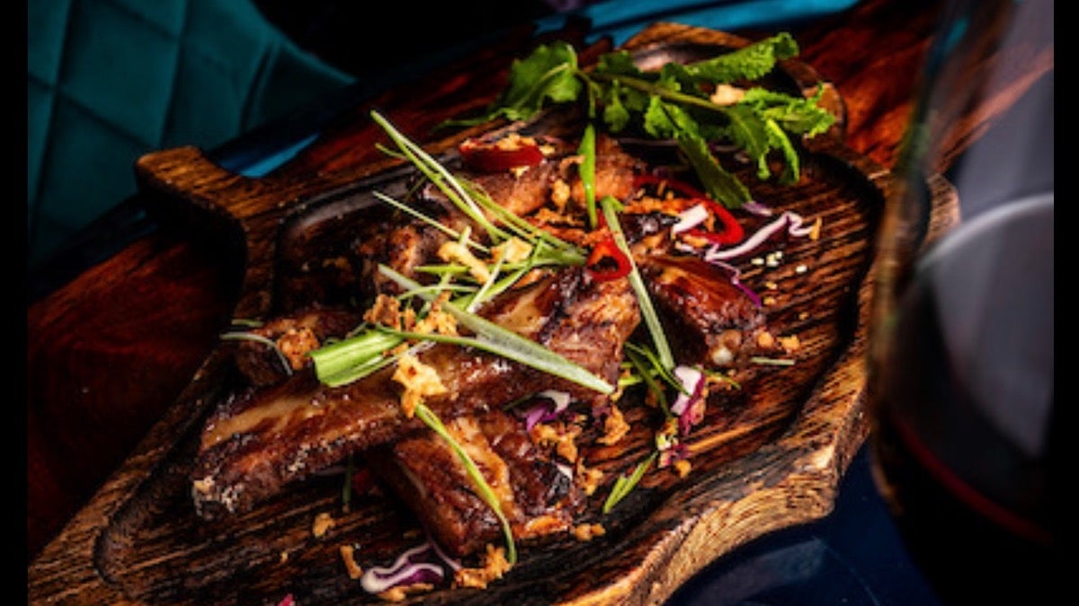 Salt and Peppery Baby Pork Ribs 海盬辣排骨