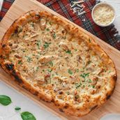Large Alfredo Pizza