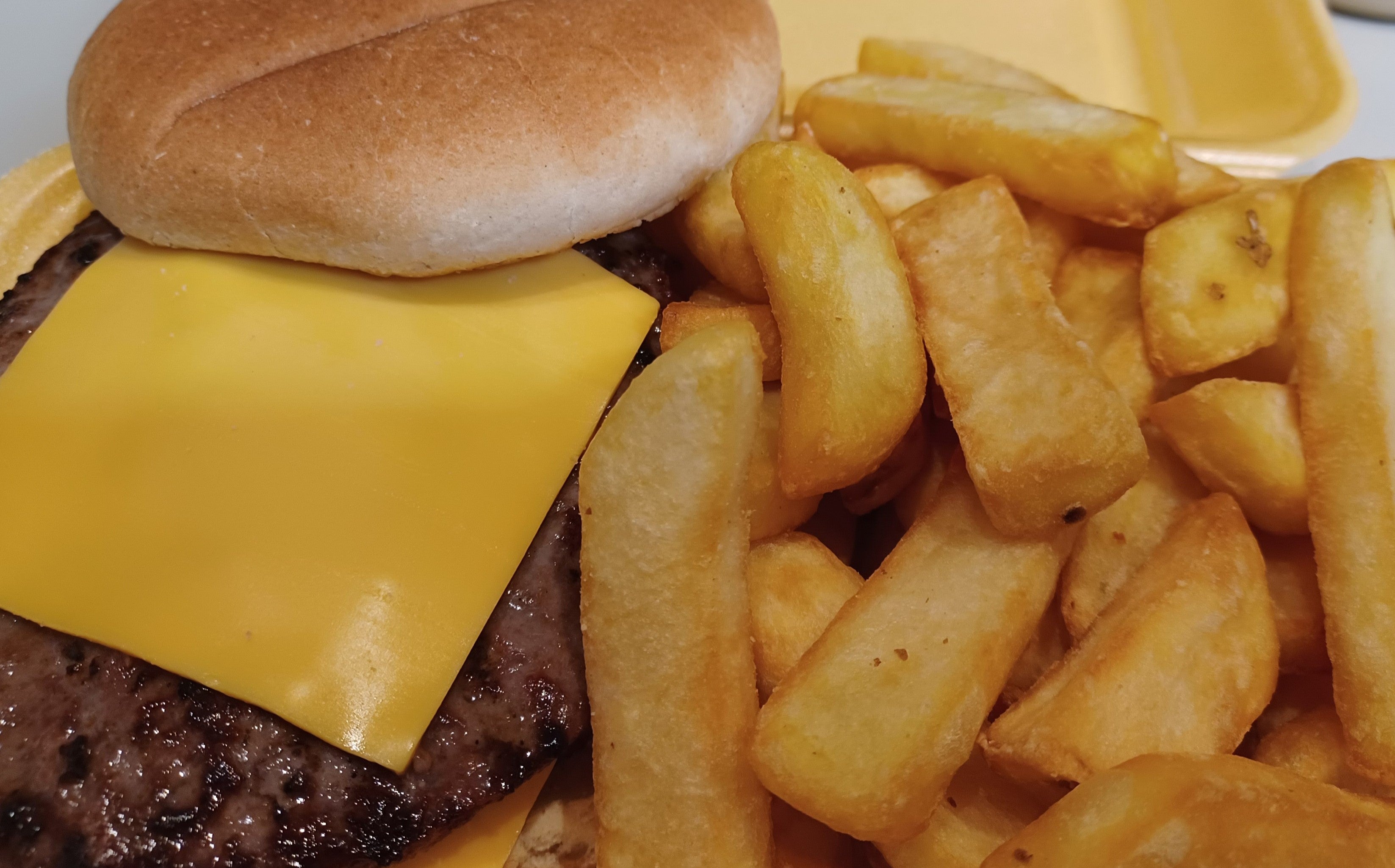 1/2lb Cheese Burger
