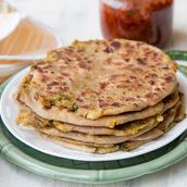 Gobhi Pyaaz Paratha