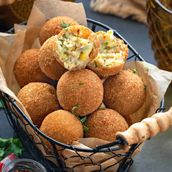 Crispy Cheese Corn Balls