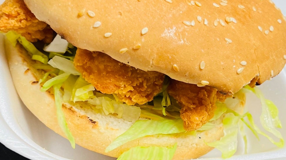 Periperi strips burger