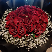 Majestic Roses Bouquet