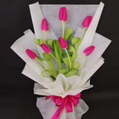 7 Tulips Bouquet