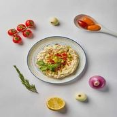 Hummus Beiruti.