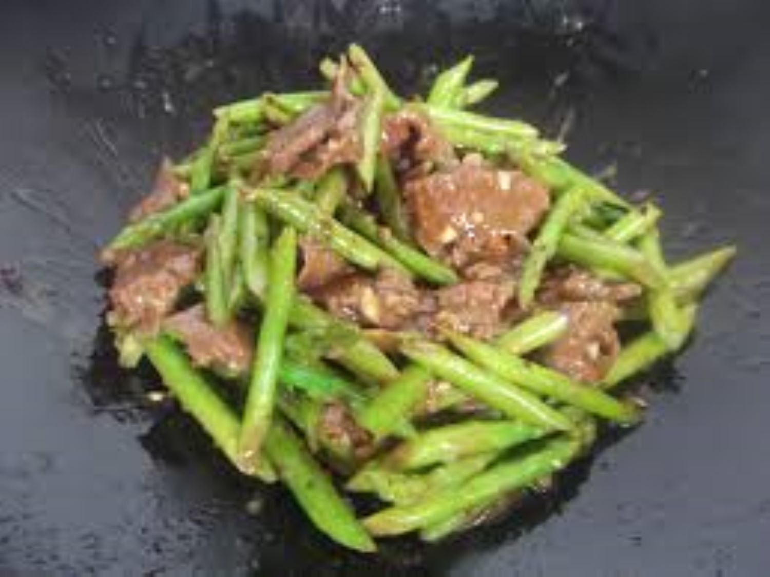 Fried Beef with Fresh Asparagus 芦笋炒牛肉