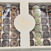 Luxury petit four box 