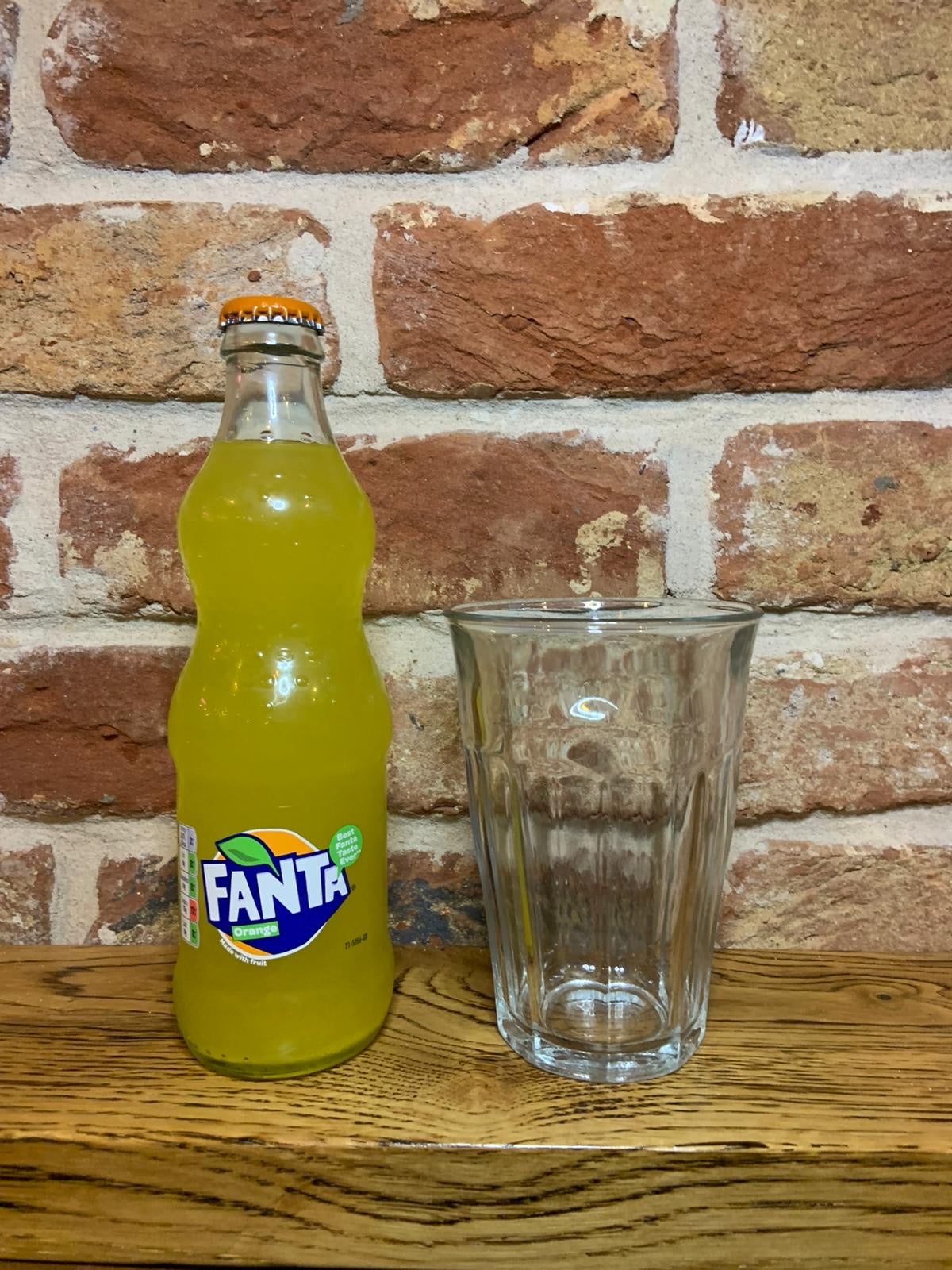 Fanta Orange (330ml)