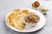Amritsari Kulcha Chole