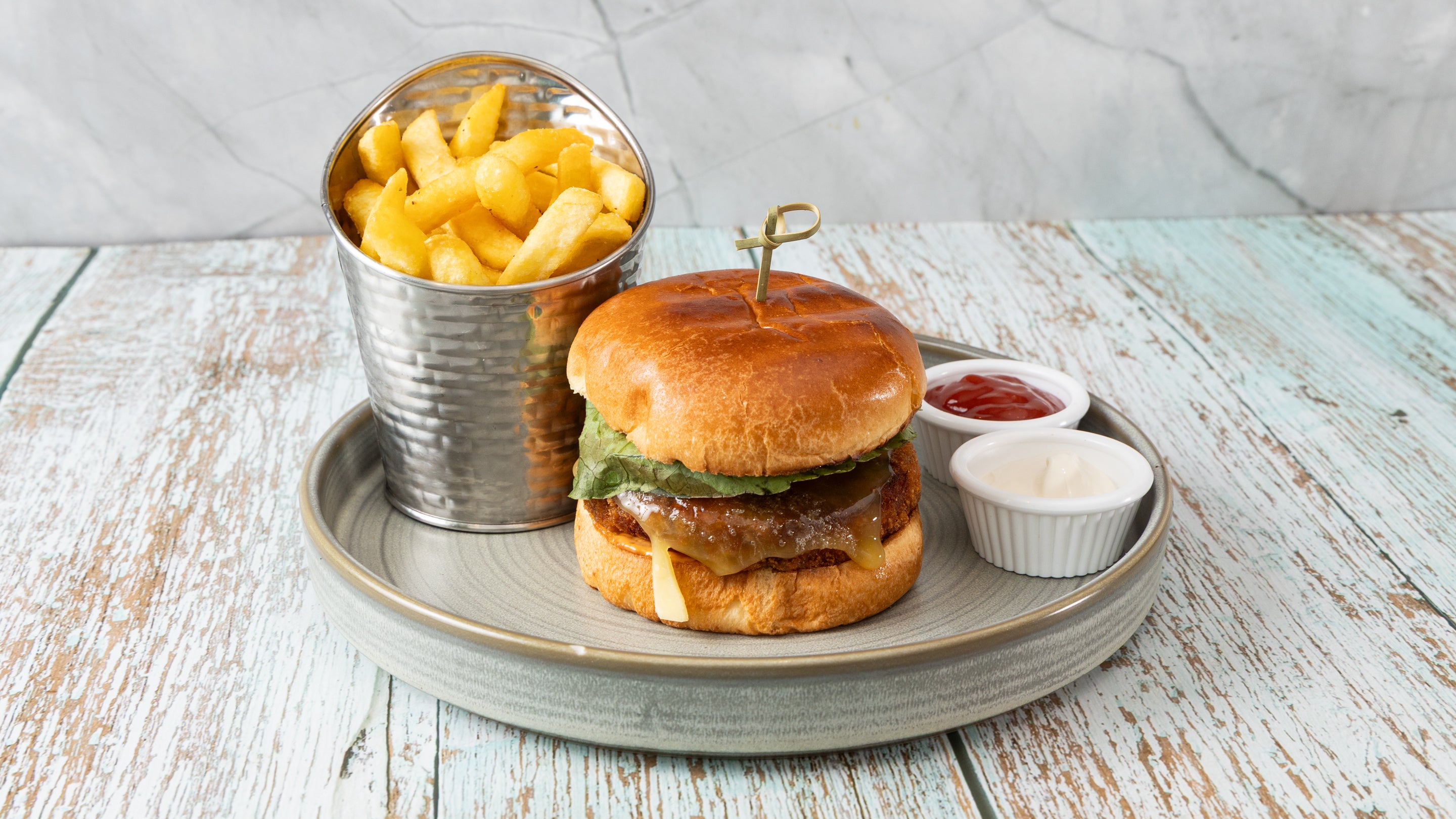 Spicy Bean Burger & Chips
