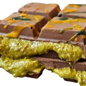 Dubai Chocolate Trend Pistachio and Kunafa Filling