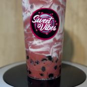 strawberry cheese cream bubble tea