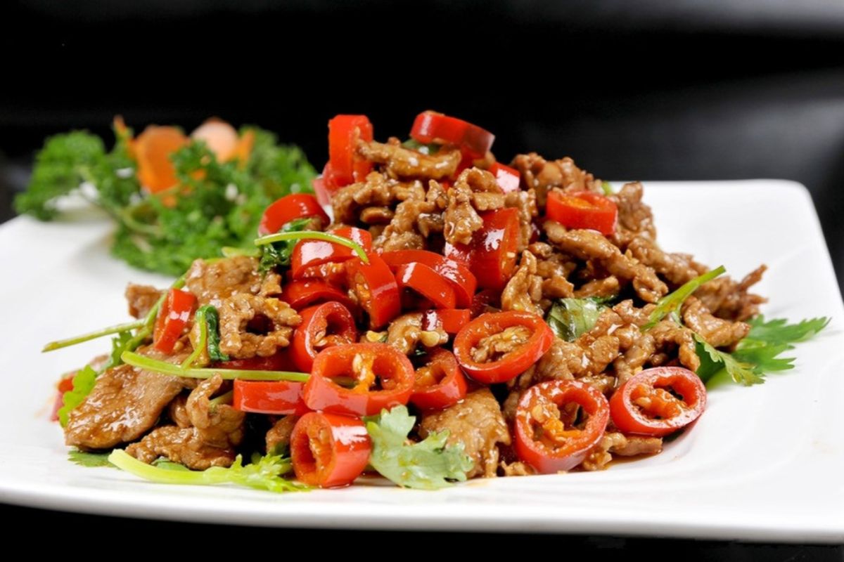 Stir Fried Beef with Chilli 小炒黄牛肉
