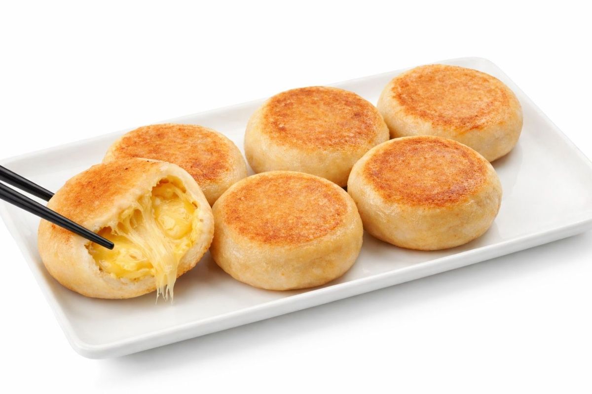 Oyaki – Japanese Stuffed Cheese Dumpling