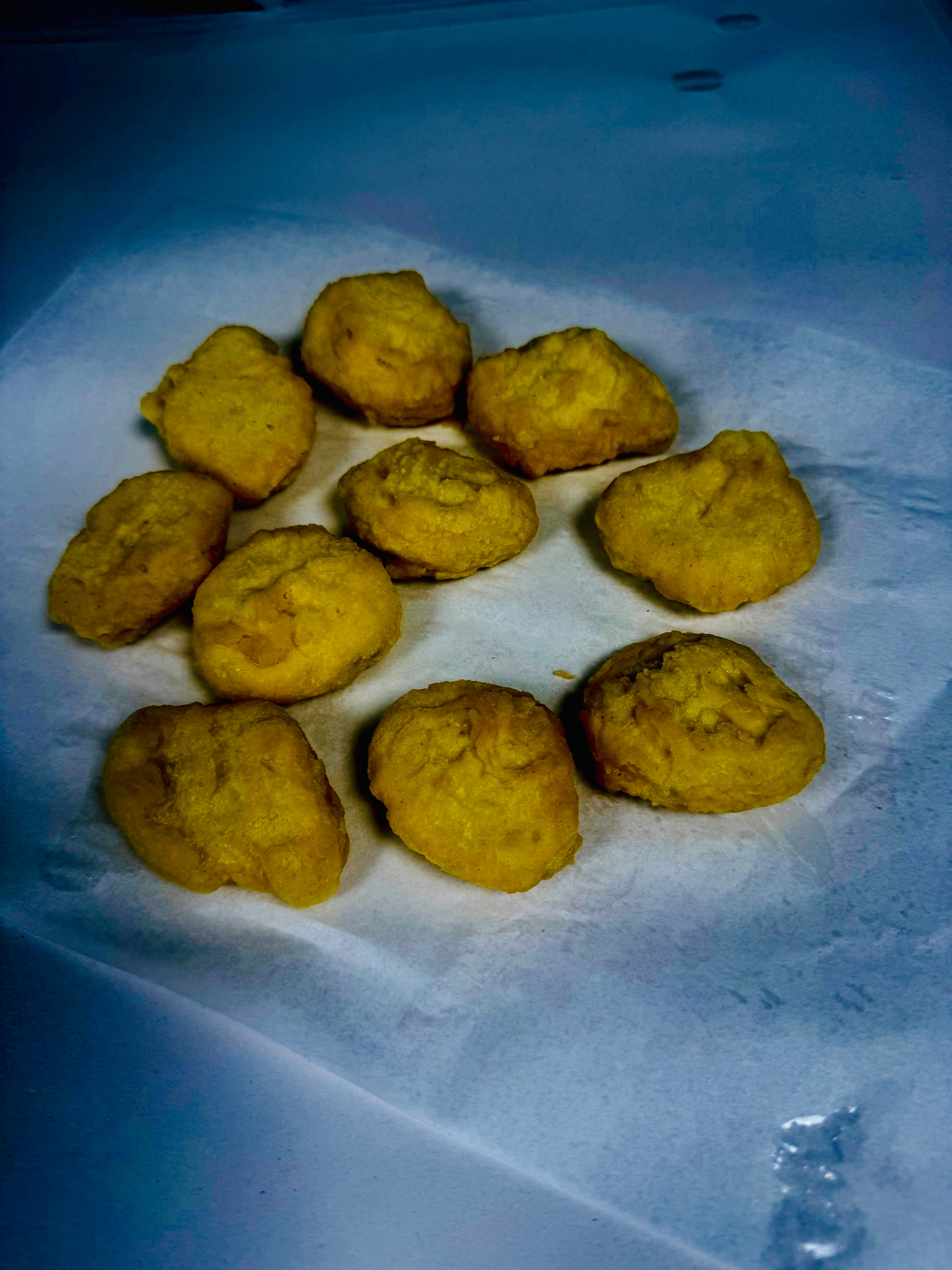 10 chicken nuggets