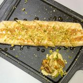 Cream And Honey Pie With Mixed Nuts