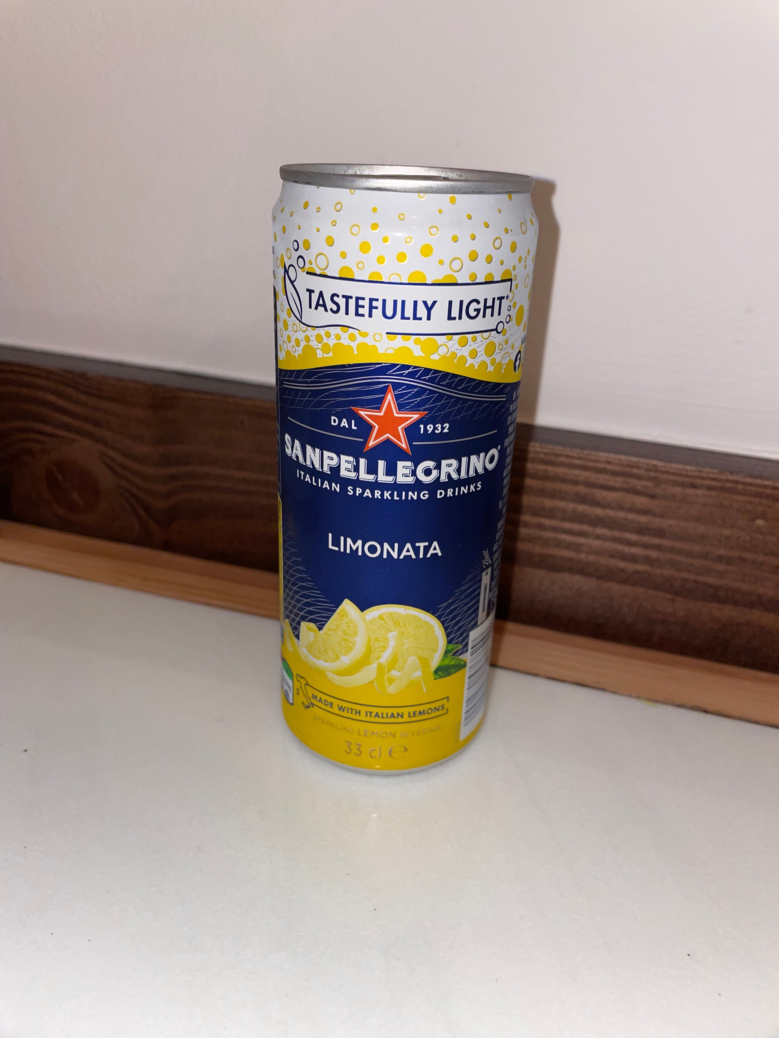 San Pellegrino Lemonata (33cl)