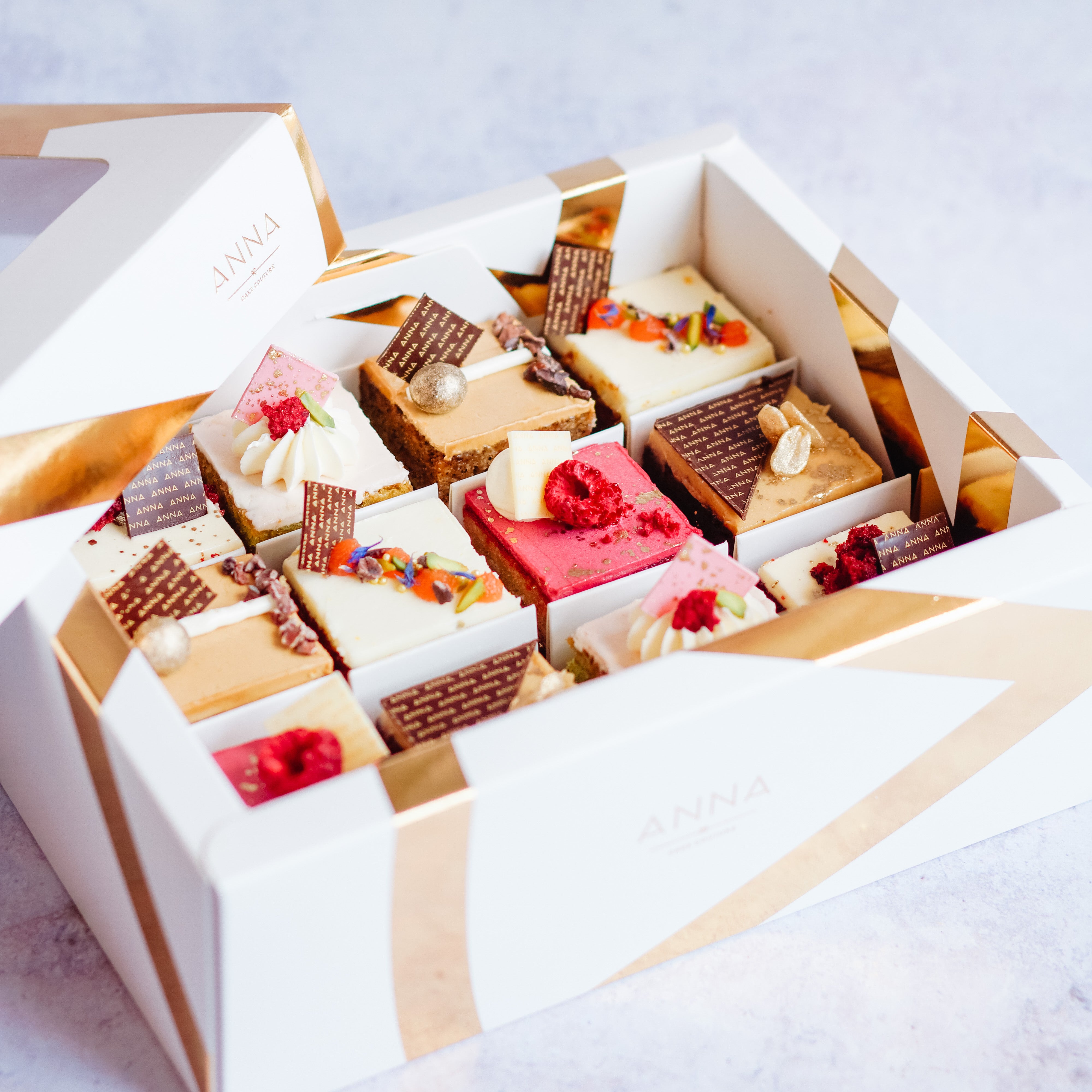 12 piece CubiCake Box