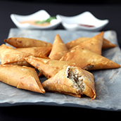 Mini Chicken Samosa 6pcs